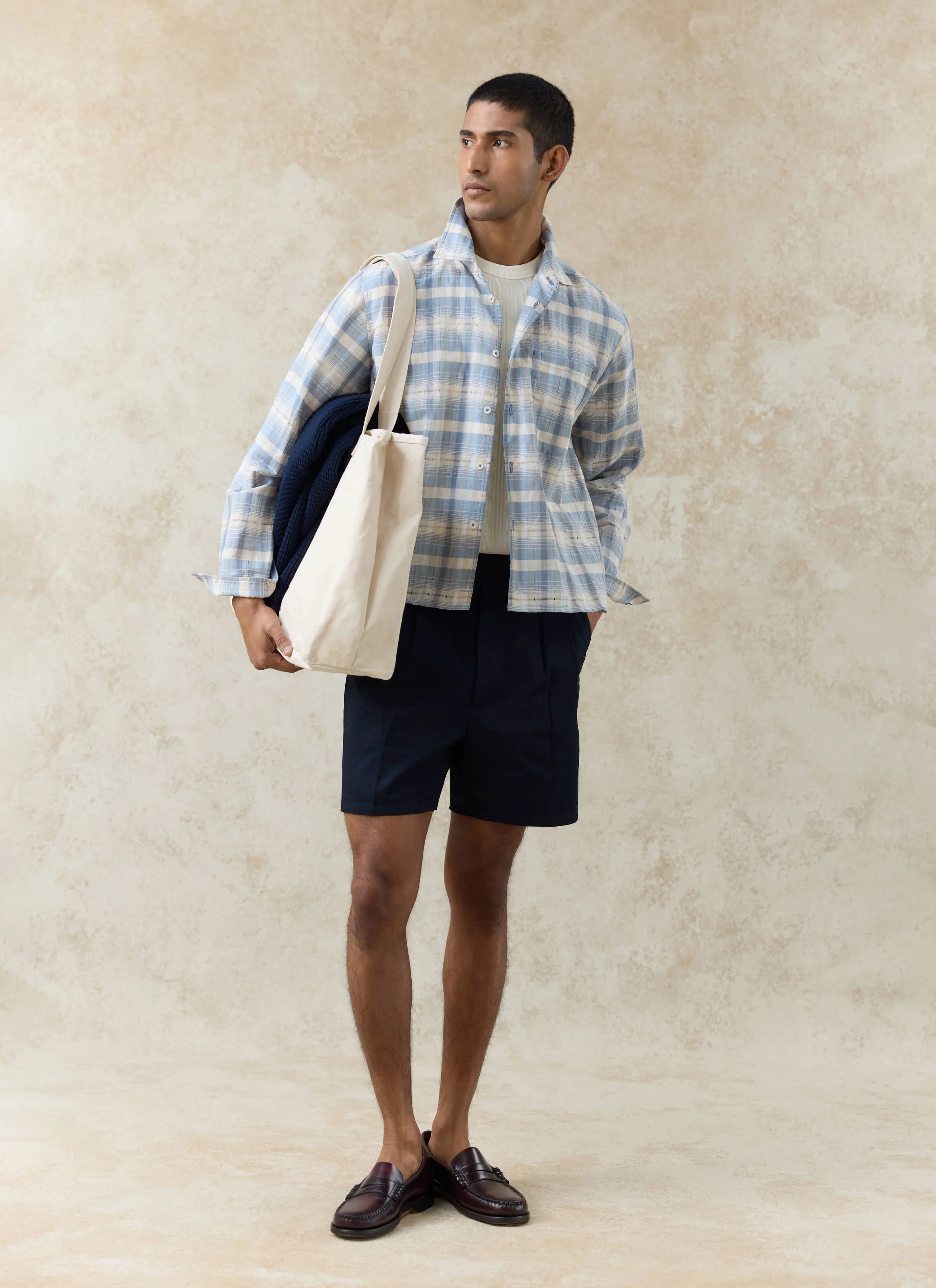 Blake Double Pleated Shorts | Cotton | Navy - Image 3