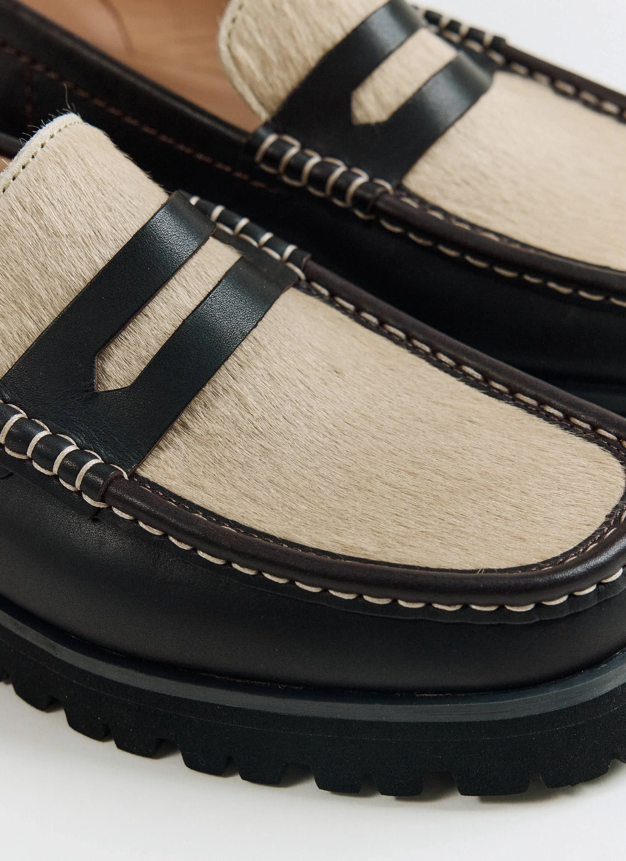 Clarks Originals | Yukoner Penny Loafer | Brown - Image 3