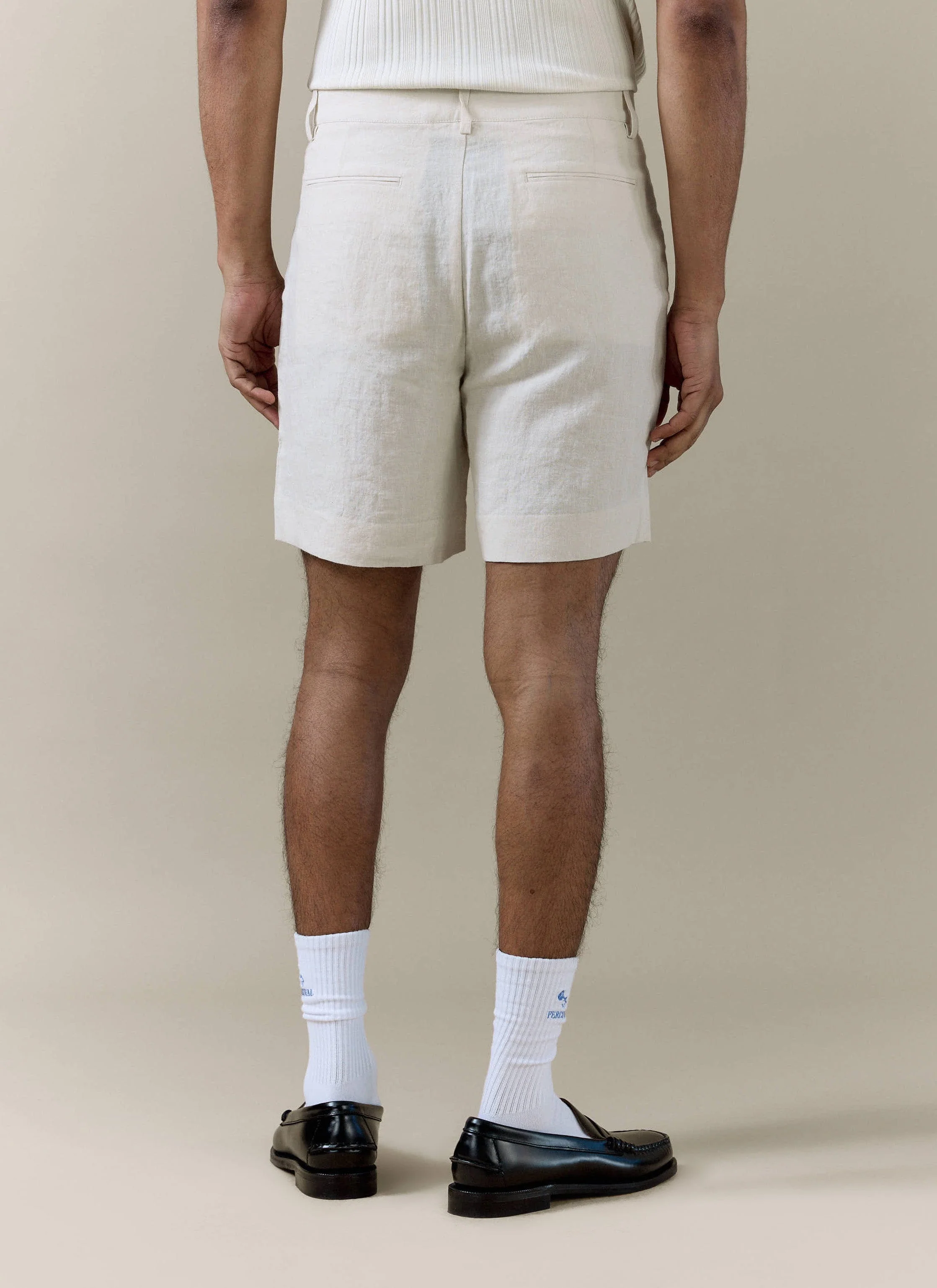 Pleated Tailored Shorts | Linen | Cream - Image 4