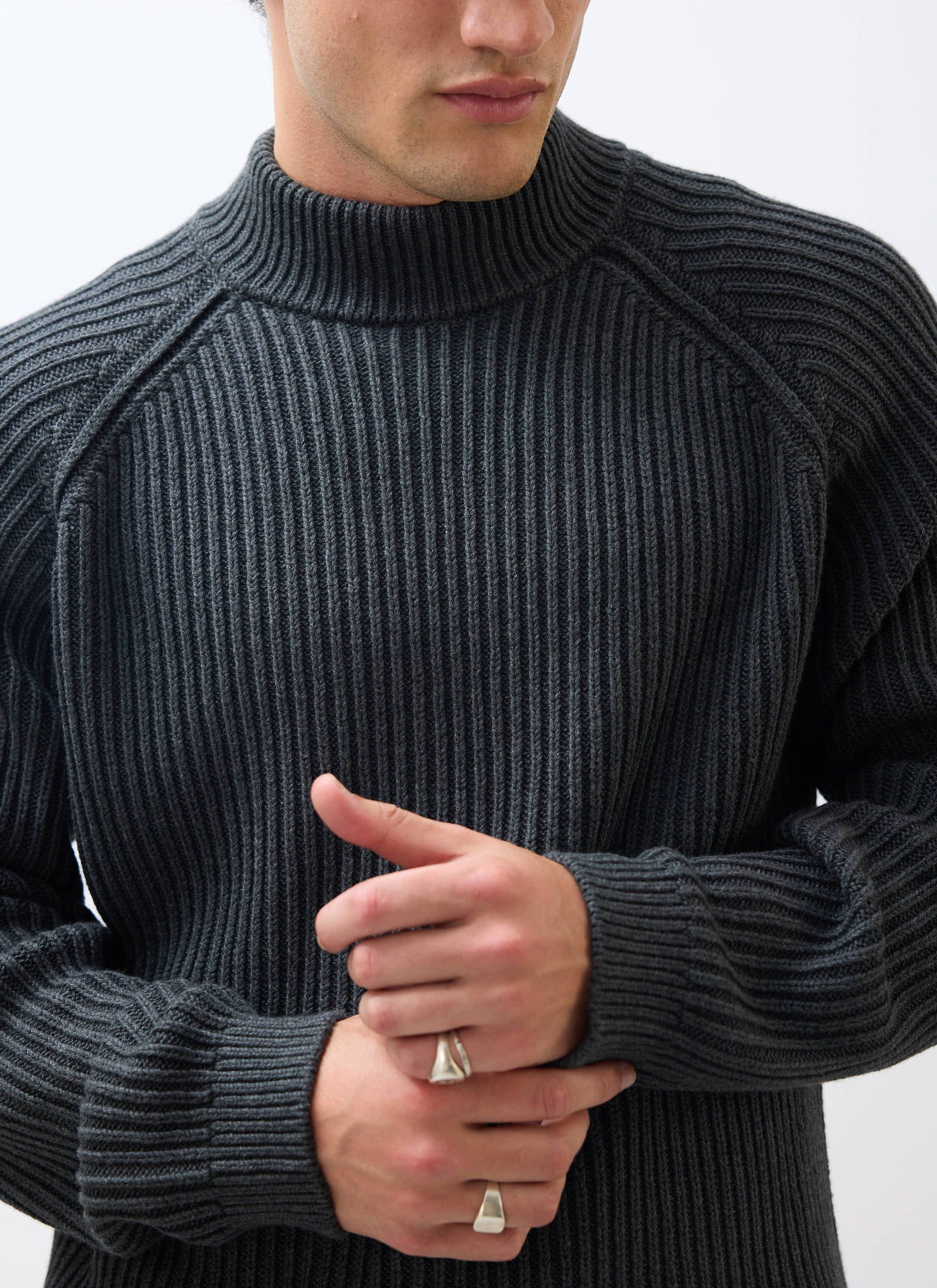 Library Turtle Neck | Cotton | Charcoal - Image 4