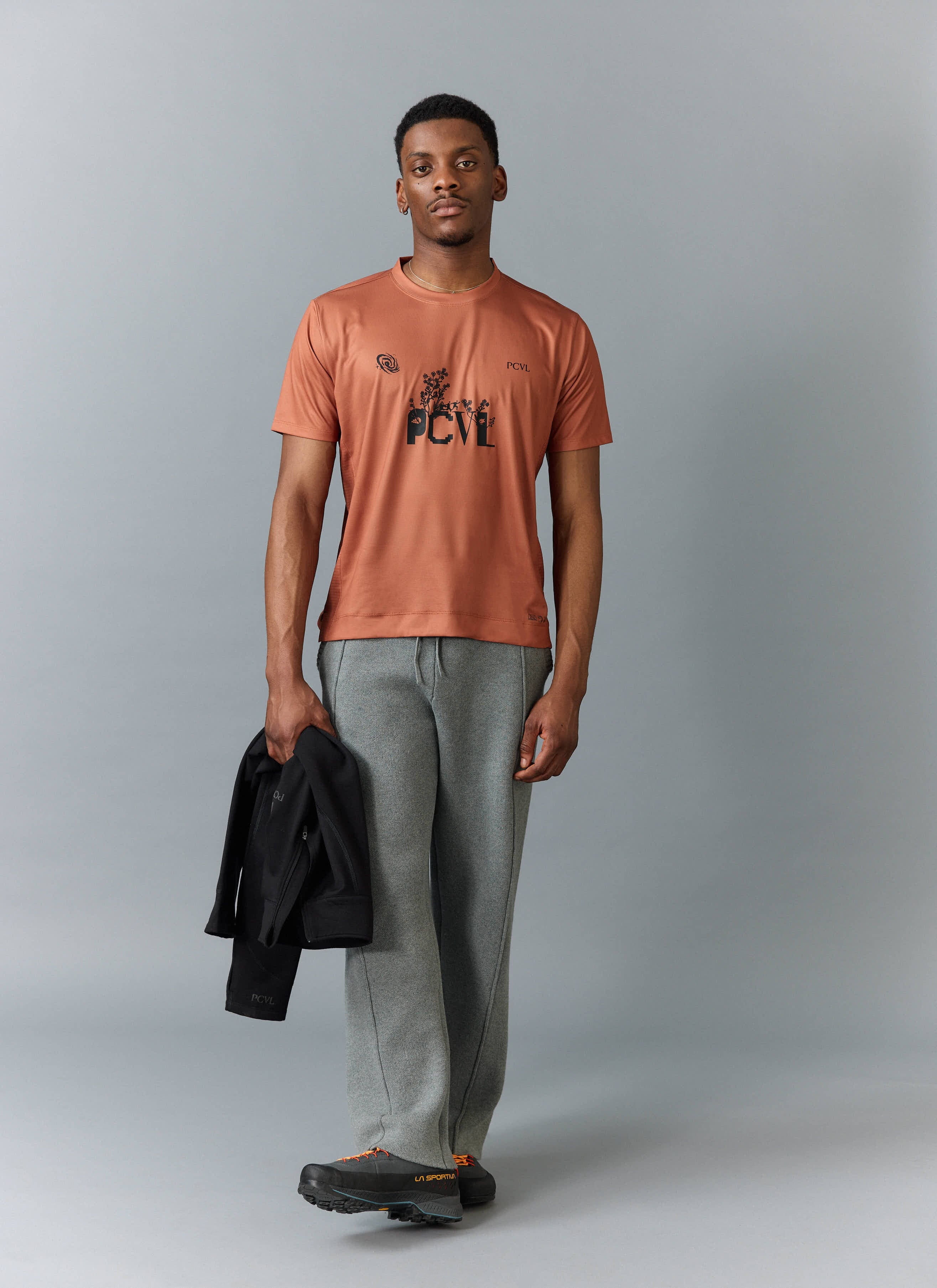 PCVL Graphic Printed Performance Top | Rust - Image 4