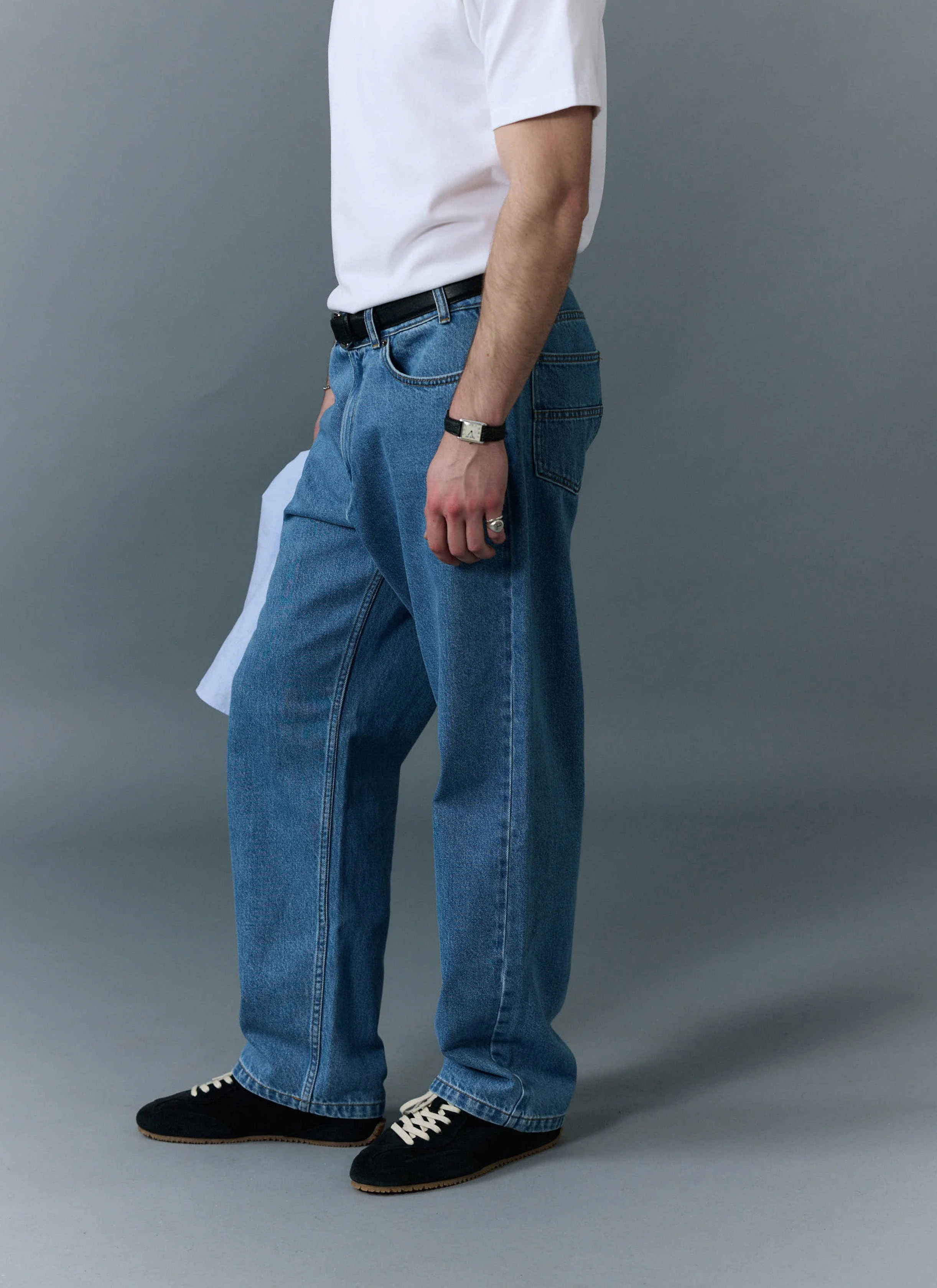 Relaxed Leg Denim Jeans | Cotton | Light Wash Blue - Image 4