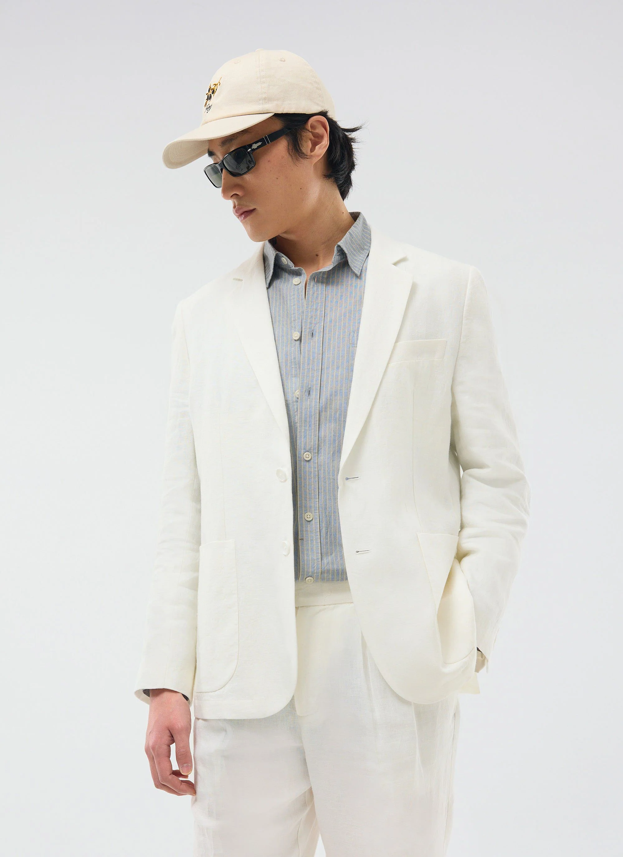 Relaxed Tailored Linen Blazer | White - Image 4