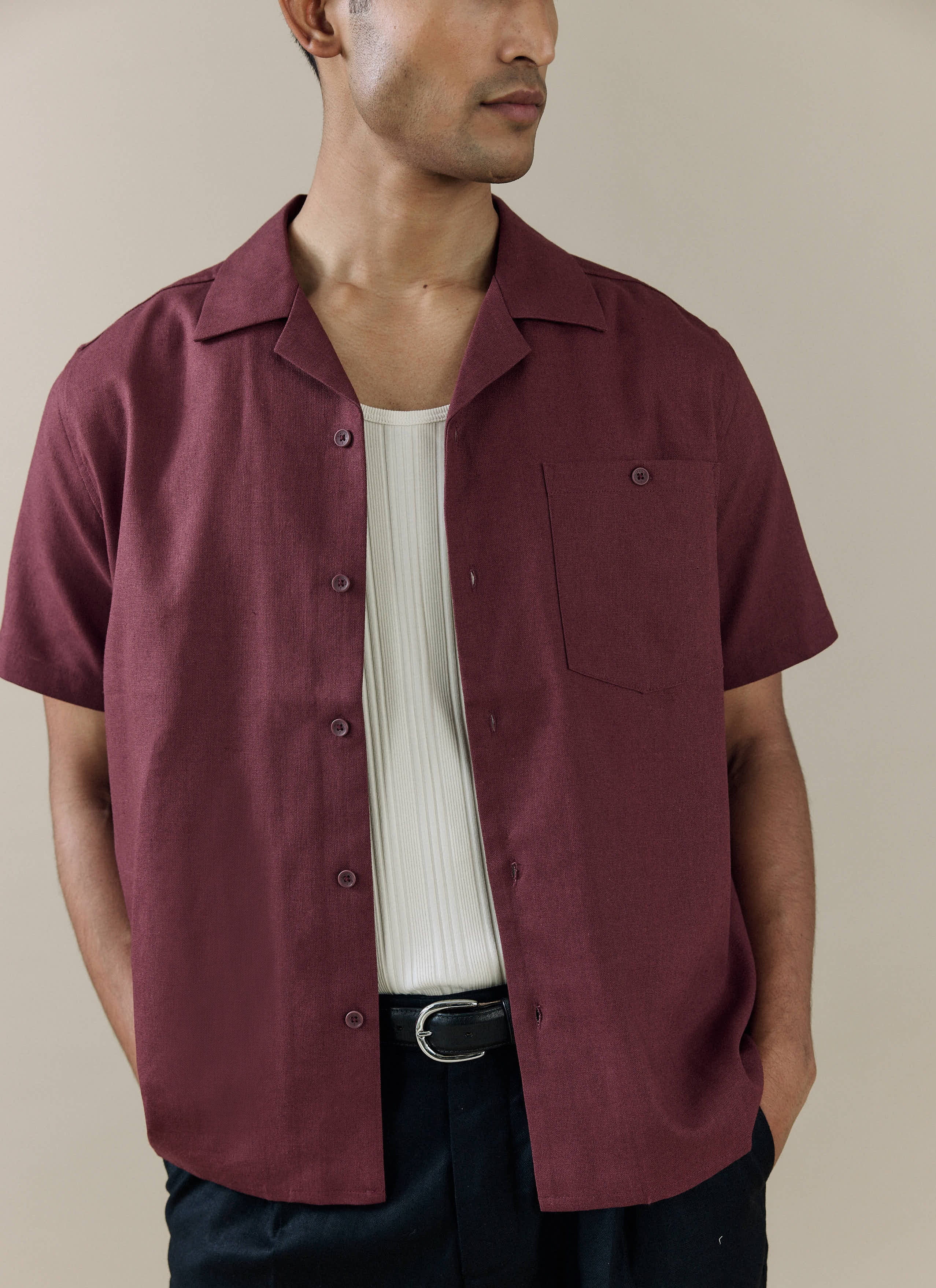 Short Sleeve Cuban Shirt | Linen | Merlot - Image 4