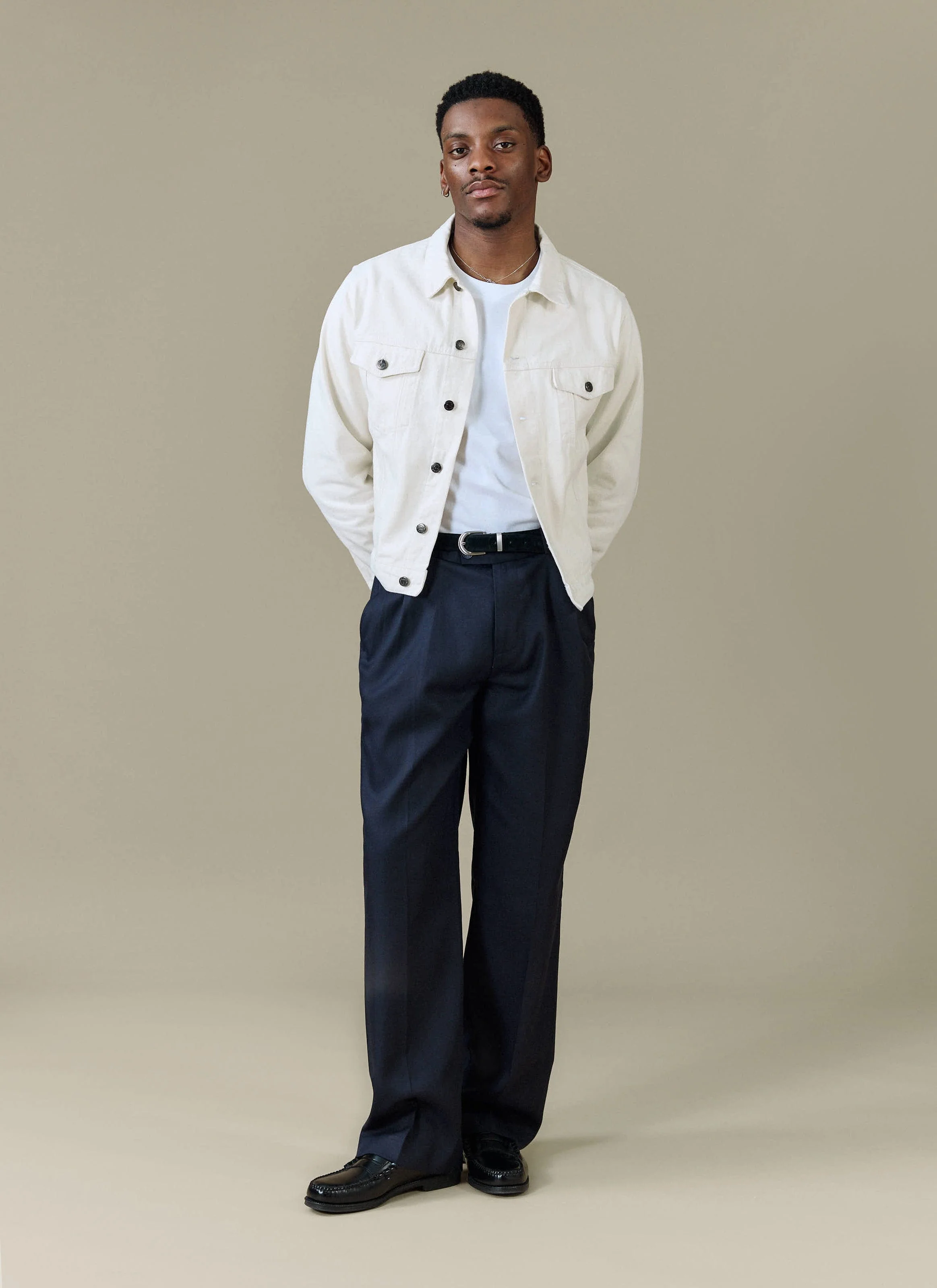 Pleated Leg Trousers | Lyocell | Navy - Image 10